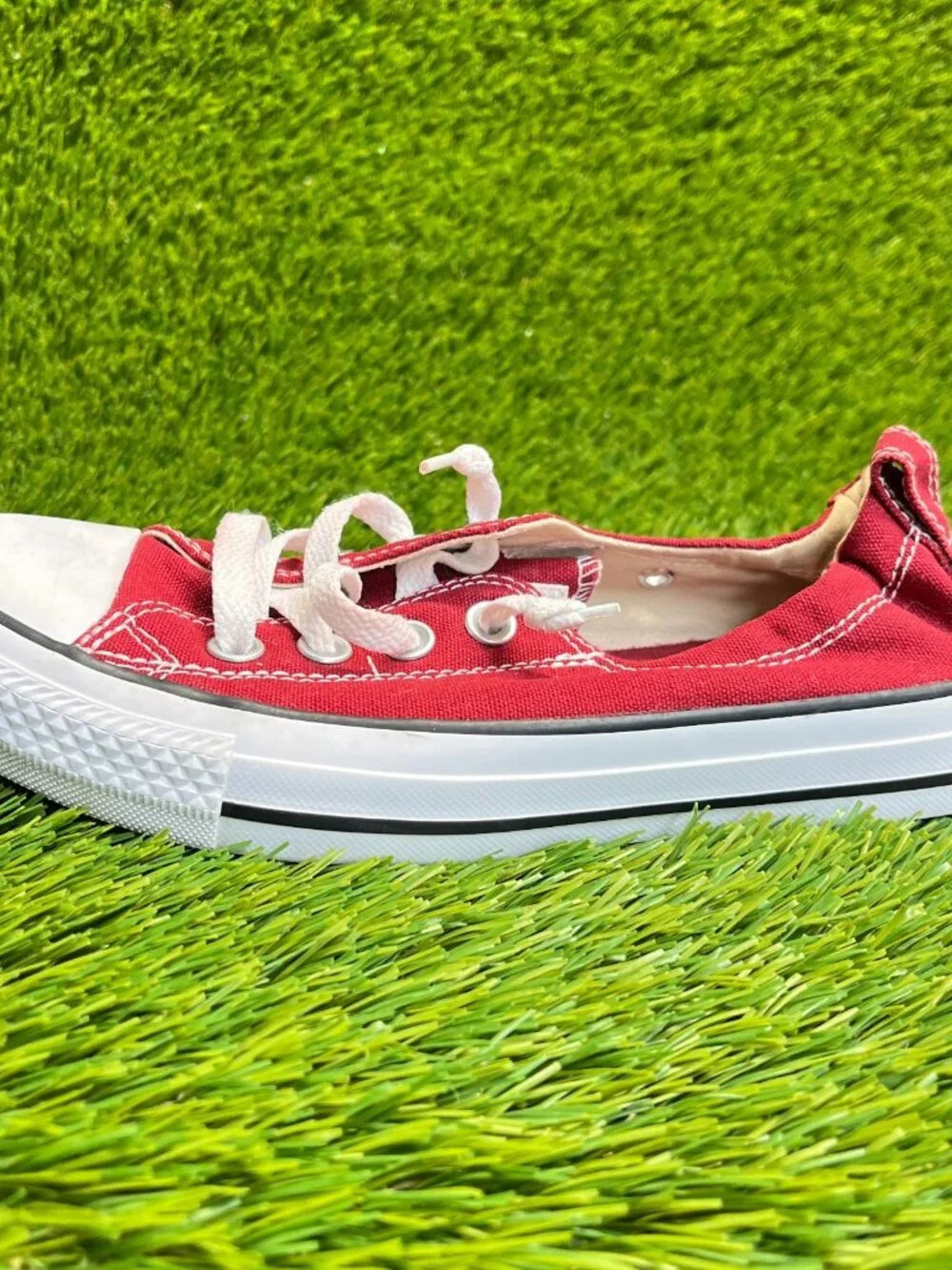 Converse Chuck Taylor All Star Low Womens Size 7 Red Athletic Shoes Sneakers - Picture 3 of 10